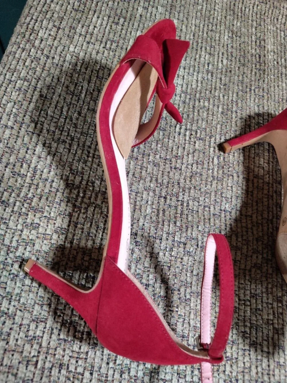 Chinese Laundry Red Bow Ankle Strap Strappy Stiletto Suede Heels US 9.5 EU 40